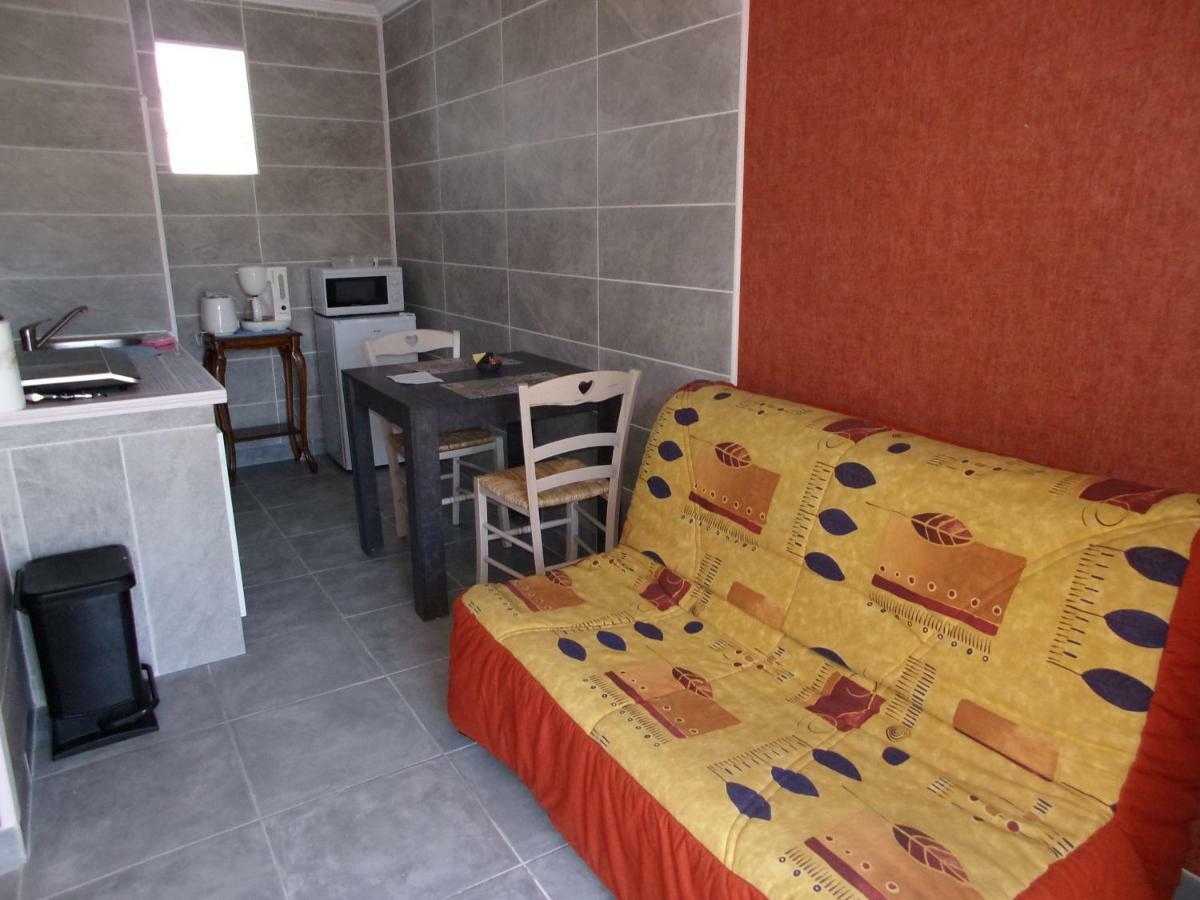 19 Rue Du Cadran Apartman Montmorillon Kültér fotó